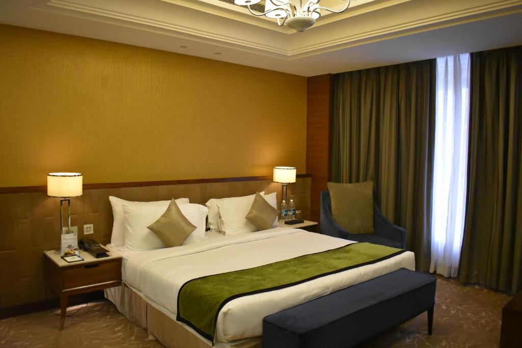 Room1